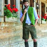 Herrengilet bestickt