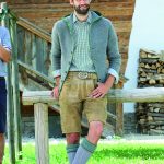 Kapuzenstrickjacke